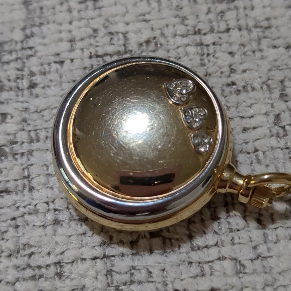 Vanity Fair Vintage Locket Watch - Picture 6 of 6